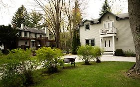 Garden Grove Inn Bed And Breakfast